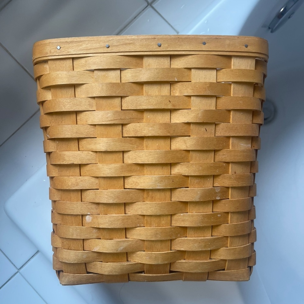 Original longaberger mail basket with insert. Excellent used condition.